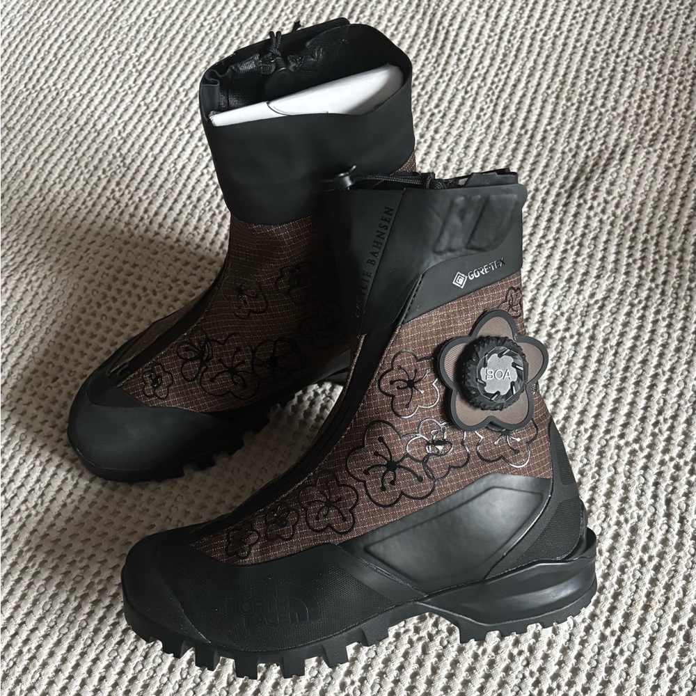 The North Face X Cecilie Bahnsen Waterproof Hiking Boots - Picture 3 of 7